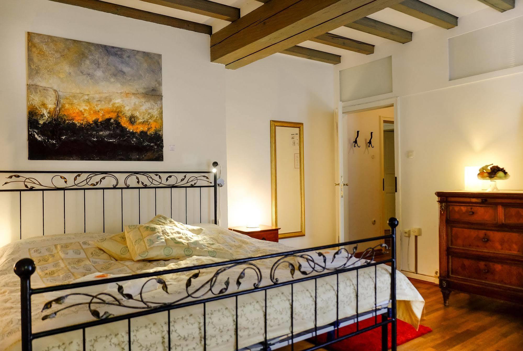 Rhein River Guesthouse - Direkt Am Rhein Леверкузен Экстерьер фото
